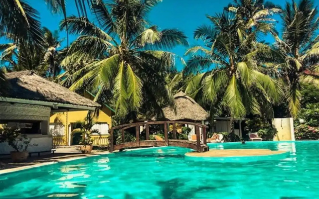 Room in Apartment - Wonderful two Minutes Walk to the White Sand Beach Property