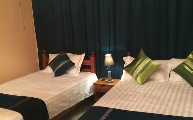 Yangshuo Mosam Inn