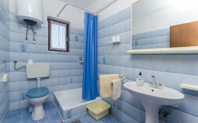 Apartments and Rooms Antee