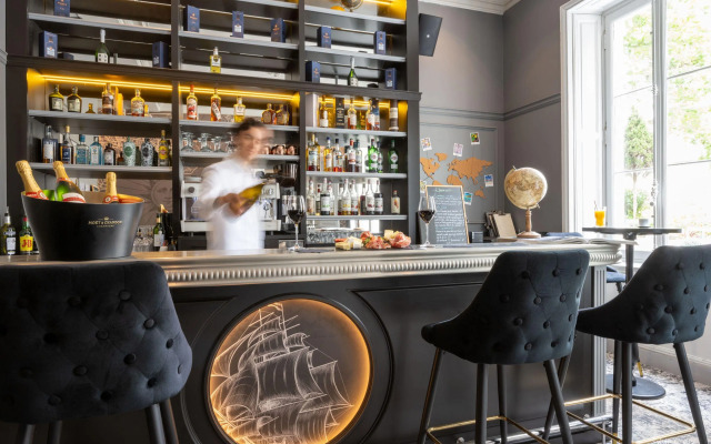 Le Champlain - Les Collectionneurs 