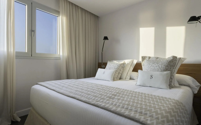 Pure Salt Residences
