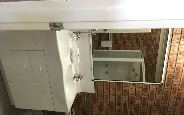 The Phoenix Artesian Spa Resort and Accommodation