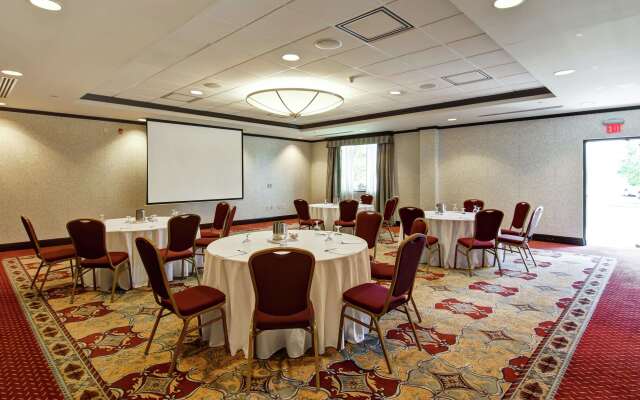 Homewood Suites by Hilton Toronto Airport Corporate Centre