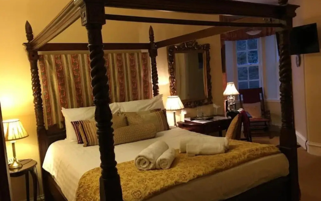 Dalmunzie Castle Hotel