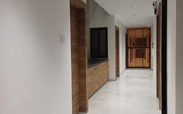 JMB Hotel Height