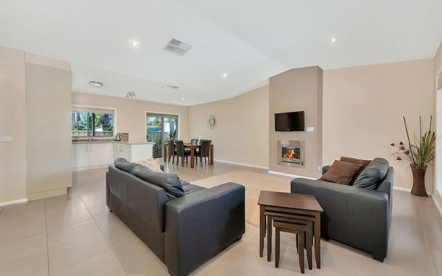 Kennedy Holiday Villas – Lobby – Mulwala