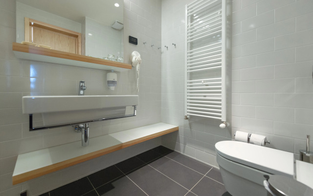 Maistra Select Amarin Resort