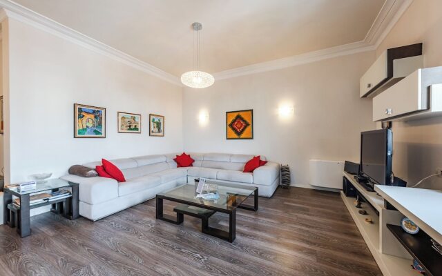 The Grand Luxurious Duplex