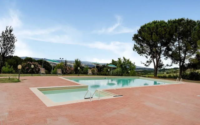 Varna Charm: Tuscan Getaway