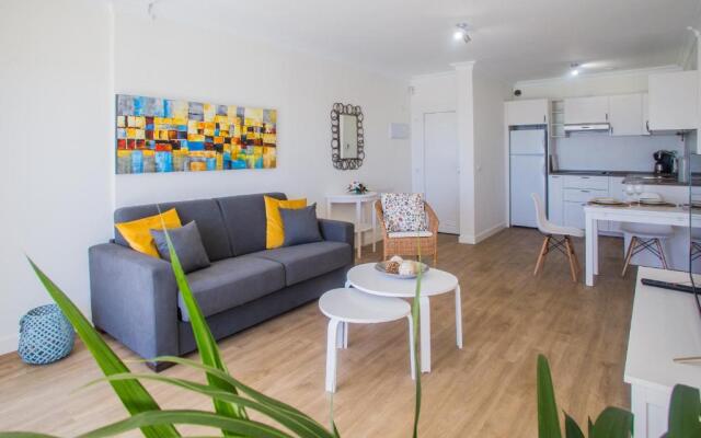 Flower Beach Suite 16