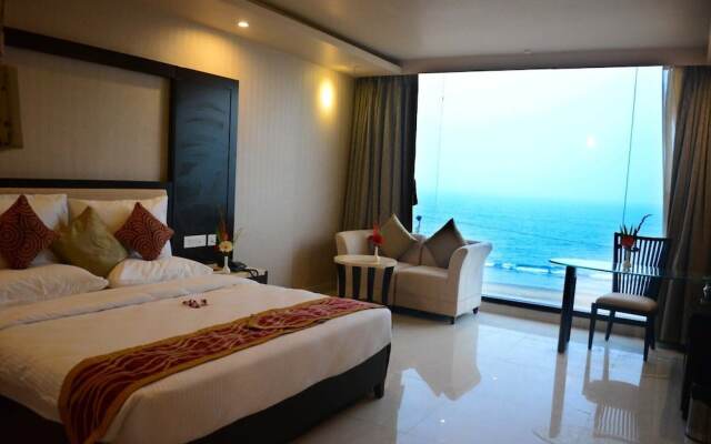 Hotel East West