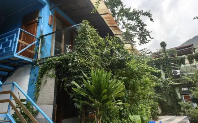 Qingyuan Tea Valley Wenquan Inn