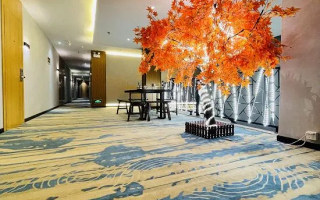 LangFeng Fengyuan Hotel