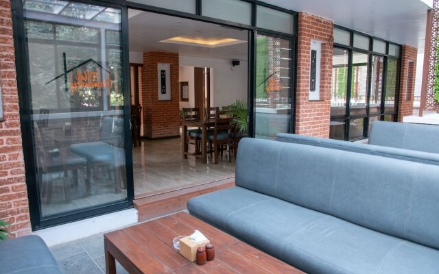 Sunshine Boutique Hotel