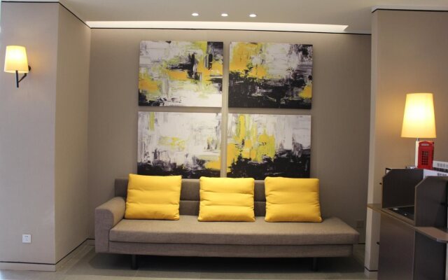 Home Inn Plus Shunde Daliang Bus Station