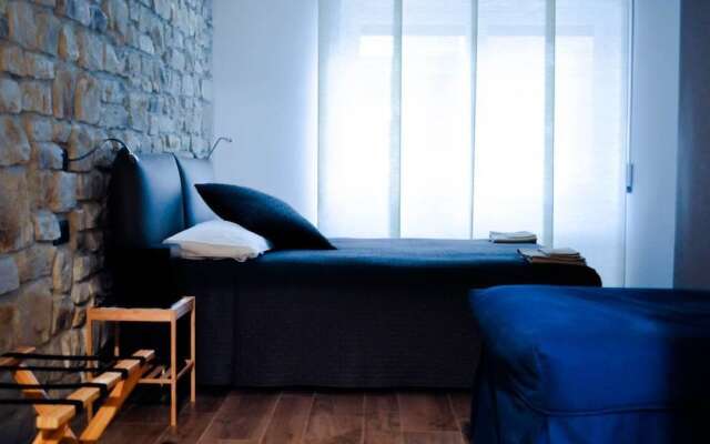 Olivia Rooms Teocrito