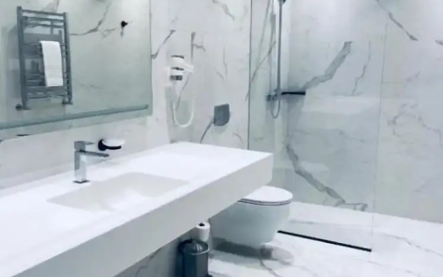 Roze Republikas Apartments