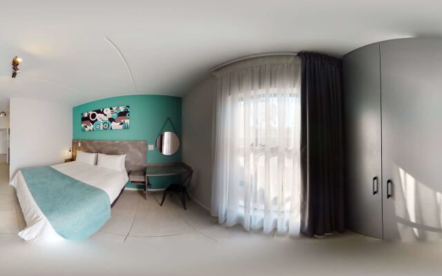 MINT Express Melrose View