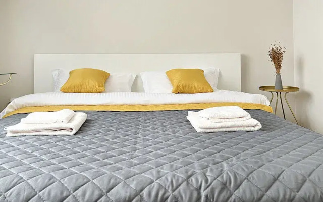 Династия на Ярыгинской набережной, 5