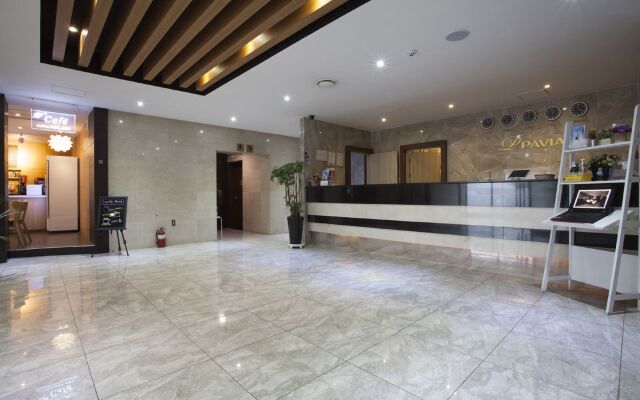Pavia Tourist Hotel