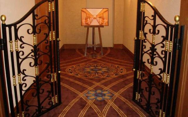 The Crest Hotel Kashiwa