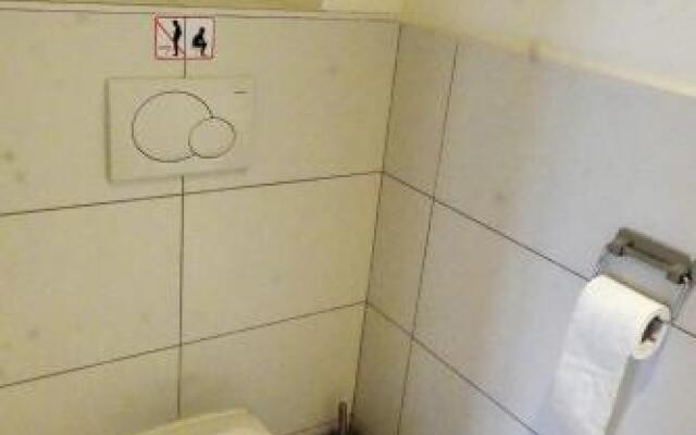 Catherina At Friday - Bnb Antwerp Historic City Centre - Free Parking Garage