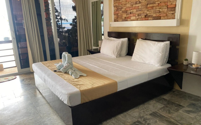 Papa Fred's Beach Resort