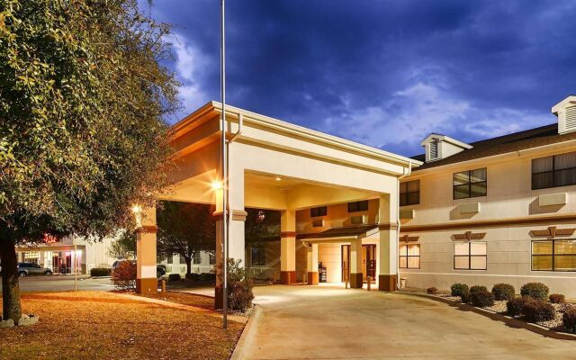 Best Western Inn & Suites