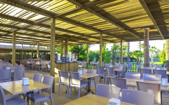 Caretta Beach Hotel