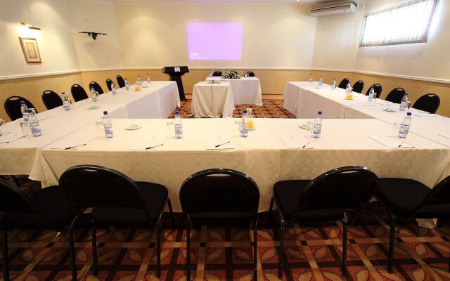 Crossroads Hotel Lilongwe