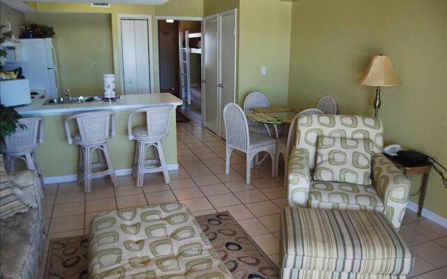 Seacrest 703 by RedAwning