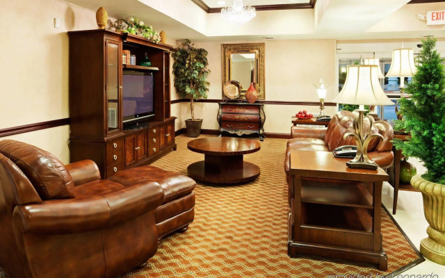 Holiday Inn Express & Suites Carrollton by IHG