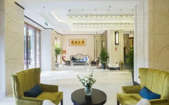 Linhu Hotel