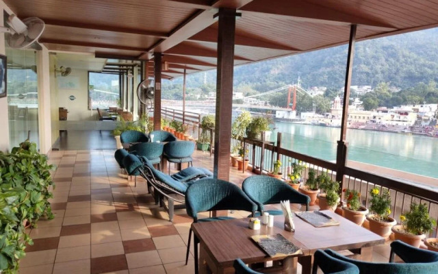 Sanskriti Vedic Retreat
