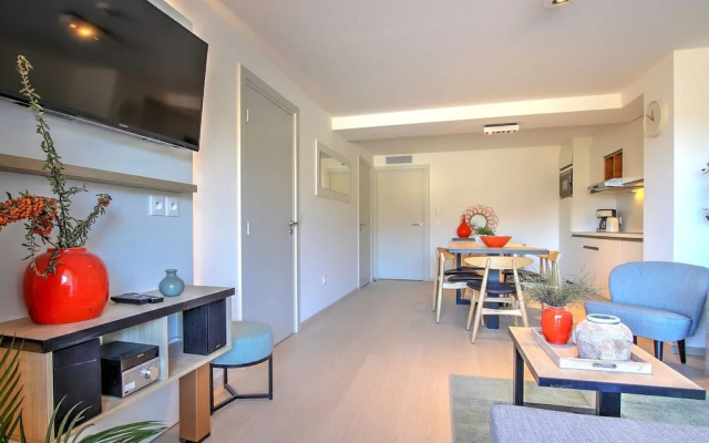 Nice Apartment on the Cote D'azur