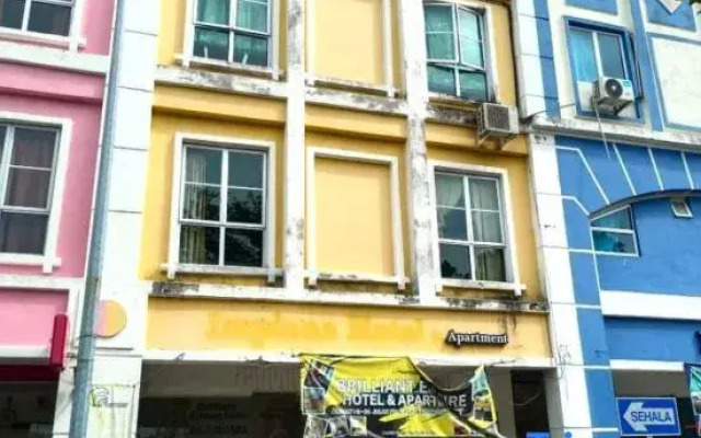 KL2F Empire Hotel  Empire