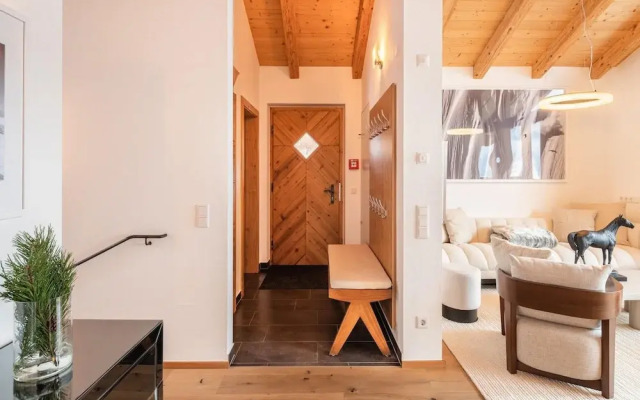 Premium Chalet With Sauna on a Sunny Slope