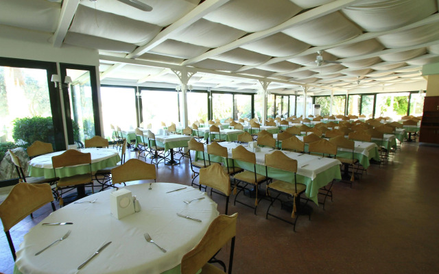 Izer Hotel Beach Club