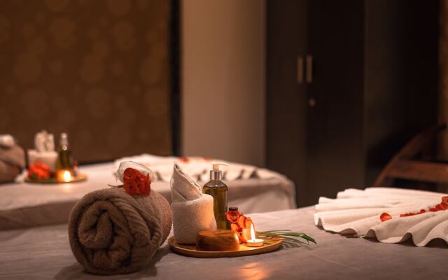 Crescent Spa And Resorts Indore