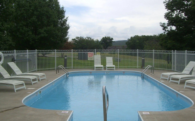 Best Western Plus Wilkes Barre-Scranton Airport Hotel