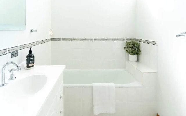 Blue Cottage Bruny Island