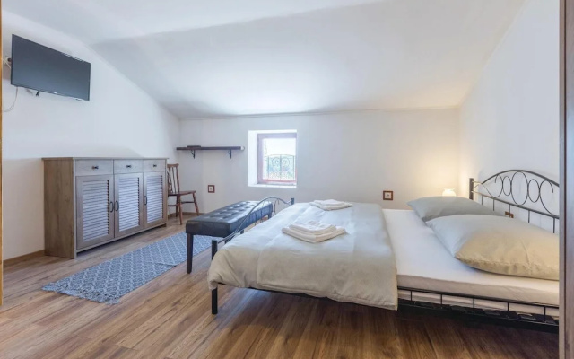Beautiful Home in Porec With Wifi and 2 Bedrooms - Hotel in Porec - Photo 2