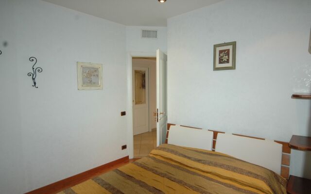 Roma Chic House - Delightful Luxury Apartment 3 People, With Jacuzzi