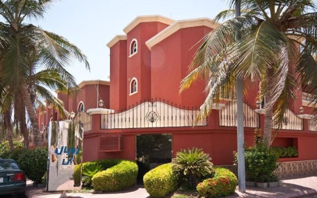 Royal In Villas