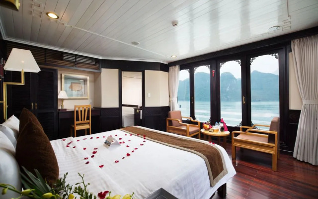 Pelican Halong Cruise