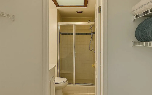 2B2B Mercer Island