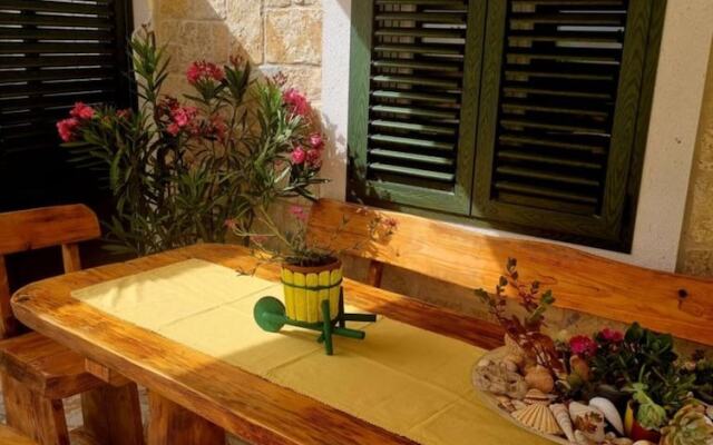 Beach House Calendula