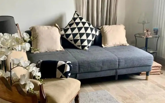 Captivating House in Palmoli Sleeps 2 Plus 2