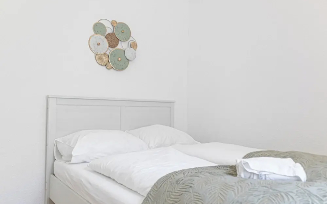 Modern 2BR Long Stay Near Rennweg