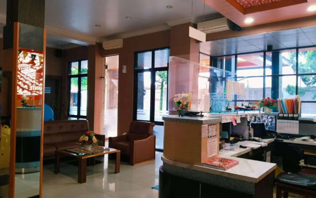 Hotel Bintang Redannte